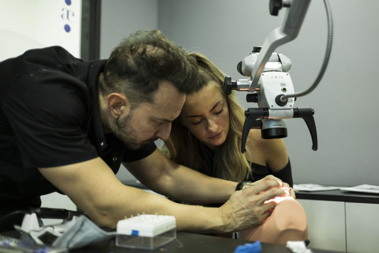 Ceramic Veneers Hands on Course With Live Patient